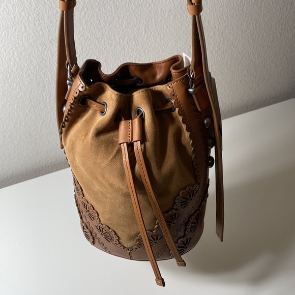 [NWT] Zara Die Cut Split Genuine Leather Bucket Bag - Picture 9 of 13